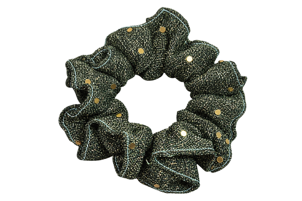 Scrunchie negro con destellos dorados de la colección limitada, portada individual.